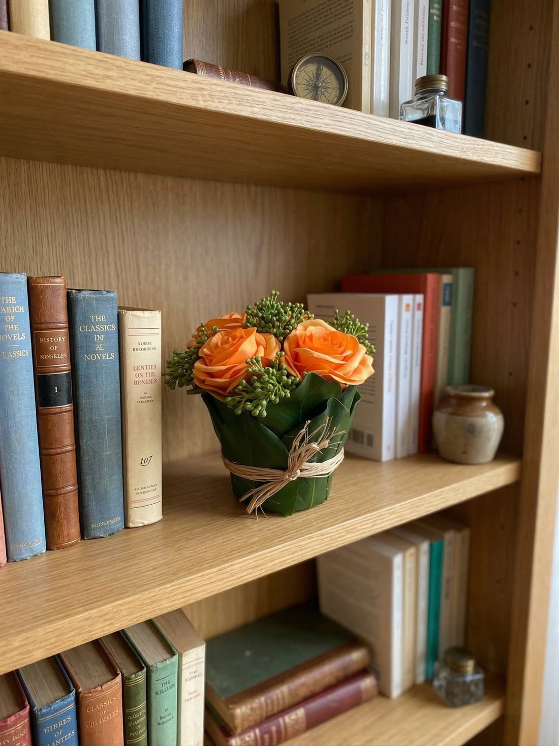 ROSAS LA EM CACHEPOT DE FOLHAS, 20CM Cod: A7266